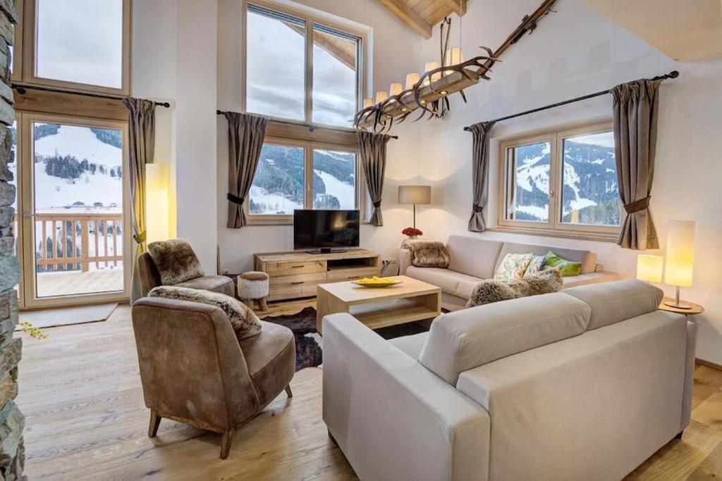 Chalet Ausblicklodge Muhlbach Am Hochkonig Bagian luar foto